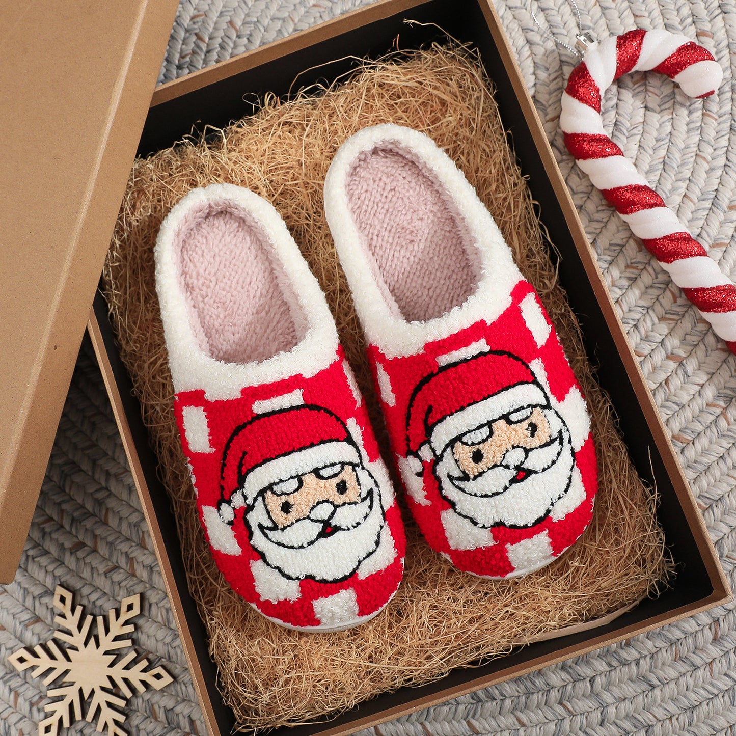 Cozy Christmas Plaid Santa Slippers – Fuzzy, Non-Slip Winter Shoes for Women!